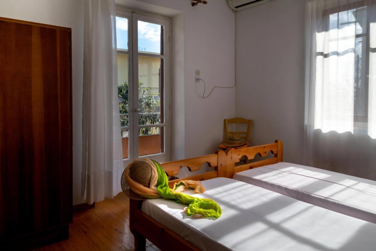 Chrysanthi Apartments Kardamyli Exterior photo