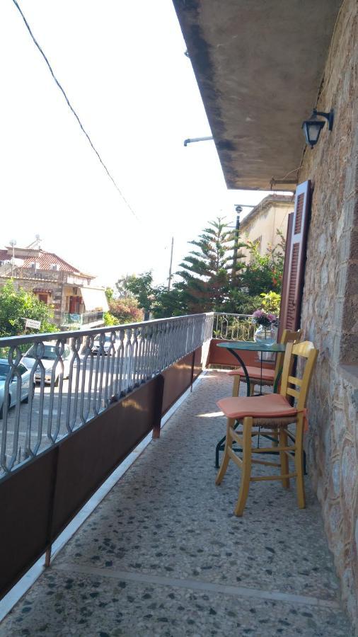 Chrysanthi Apartments Kardamyli Exterior photo